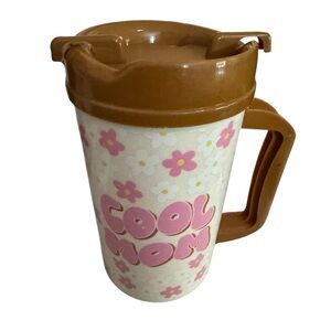 Simply Southern 32 OZ JUG- Cool Mom w/ flowers